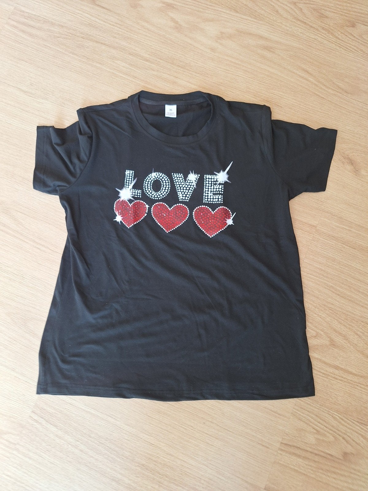 Dames T-shirt Zwart met 'LOVE' print - Maat L, Kleding | Dames, T-shirts, Ophalen, Zwart, Maat 42/44 (L), Korte mouw
