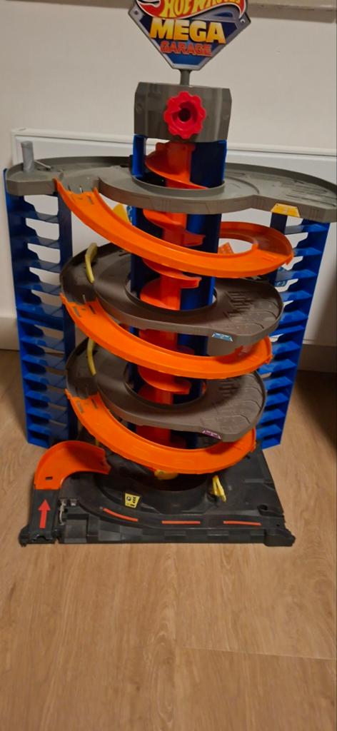 Hot Wheels Mega Garage met auto's, Ophalen