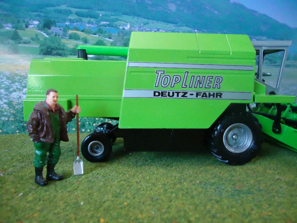 1/32 Deutz - Fahr 36.10 Topliner Combine Siku 4051, Hobby en Vrije tijd, Modelauto's | 1:32, Ophalen of Verzenden, Zo goed als nieuw