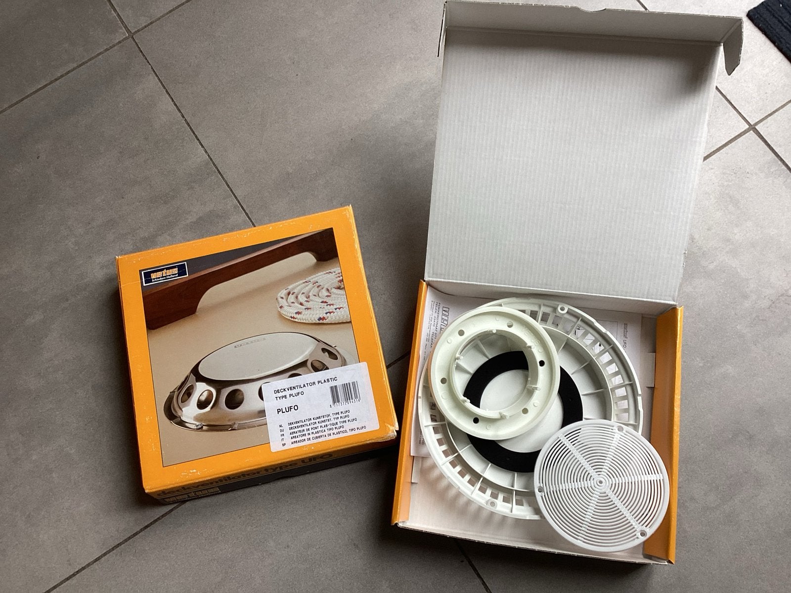 Vetus Dekventilator Kunststof Type PLUFO, 2 stuks, nieuw, Watersport en Boten, Ophalen of Verzenden, Nieuw, Overige typen