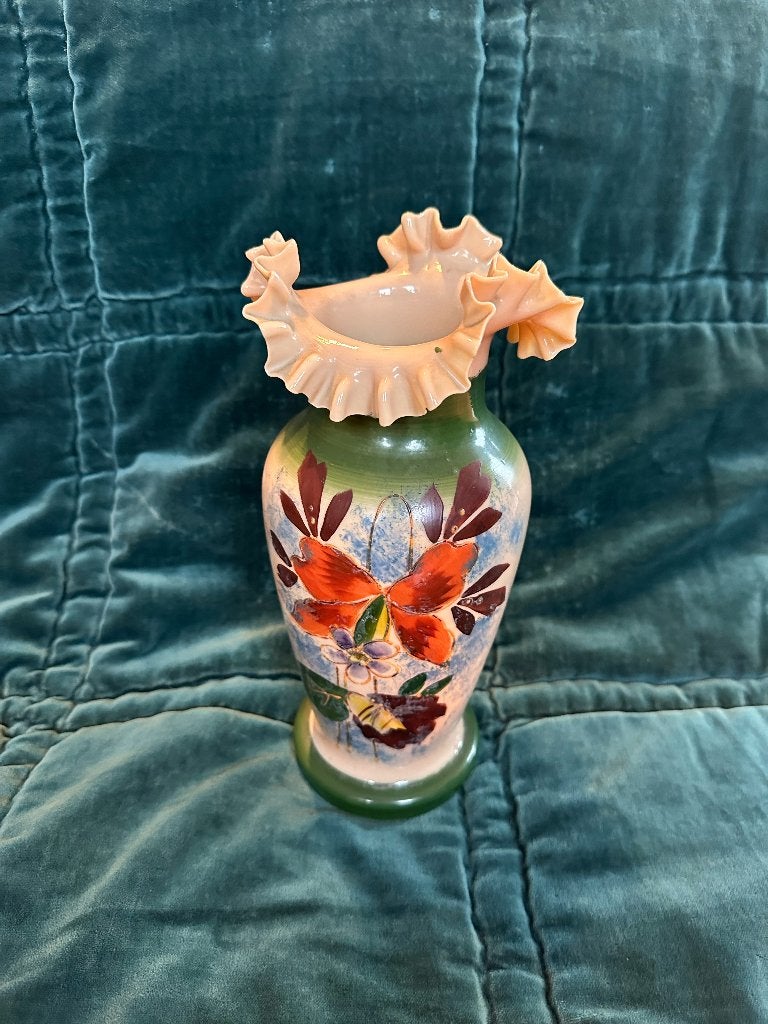 Oude handbeschilderde opaline glazen vaas met geplooide rand, Ophalen