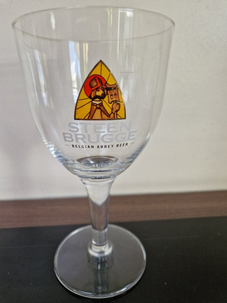 Steen Brugge Bierglas 33cl op Voet, Verzamelen, Biermerken, Ophalen of Verzenden, Zo goed als nieuw, Glas of Glazen, Overige merken