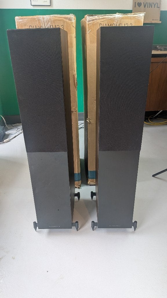 Wharfedale Diamond 12.3 Luidsprekerset Walnoot, Zo goed als nieuw, 120 watt of meer, Front, Rear of Stereo speakers, Ophalen