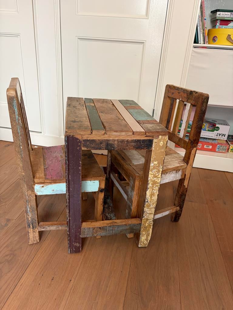 Kindertafeltje met 3 stoeltjes - Gerecycled hout, Ophalen, Gebruikt, Tafel(s) en Stoel(en)