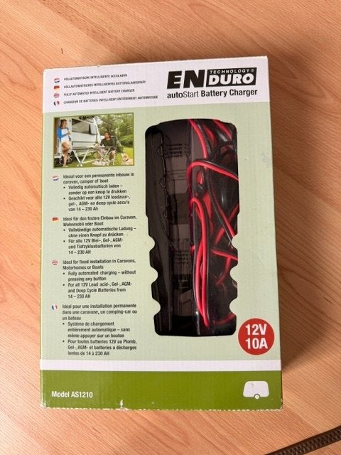 Enduro Automatische acculader voor gel of loodzuur accu, Caravans en Kamperen, Caravan accessoires, Ophalen of Verzenden, Zo goed als nieuw