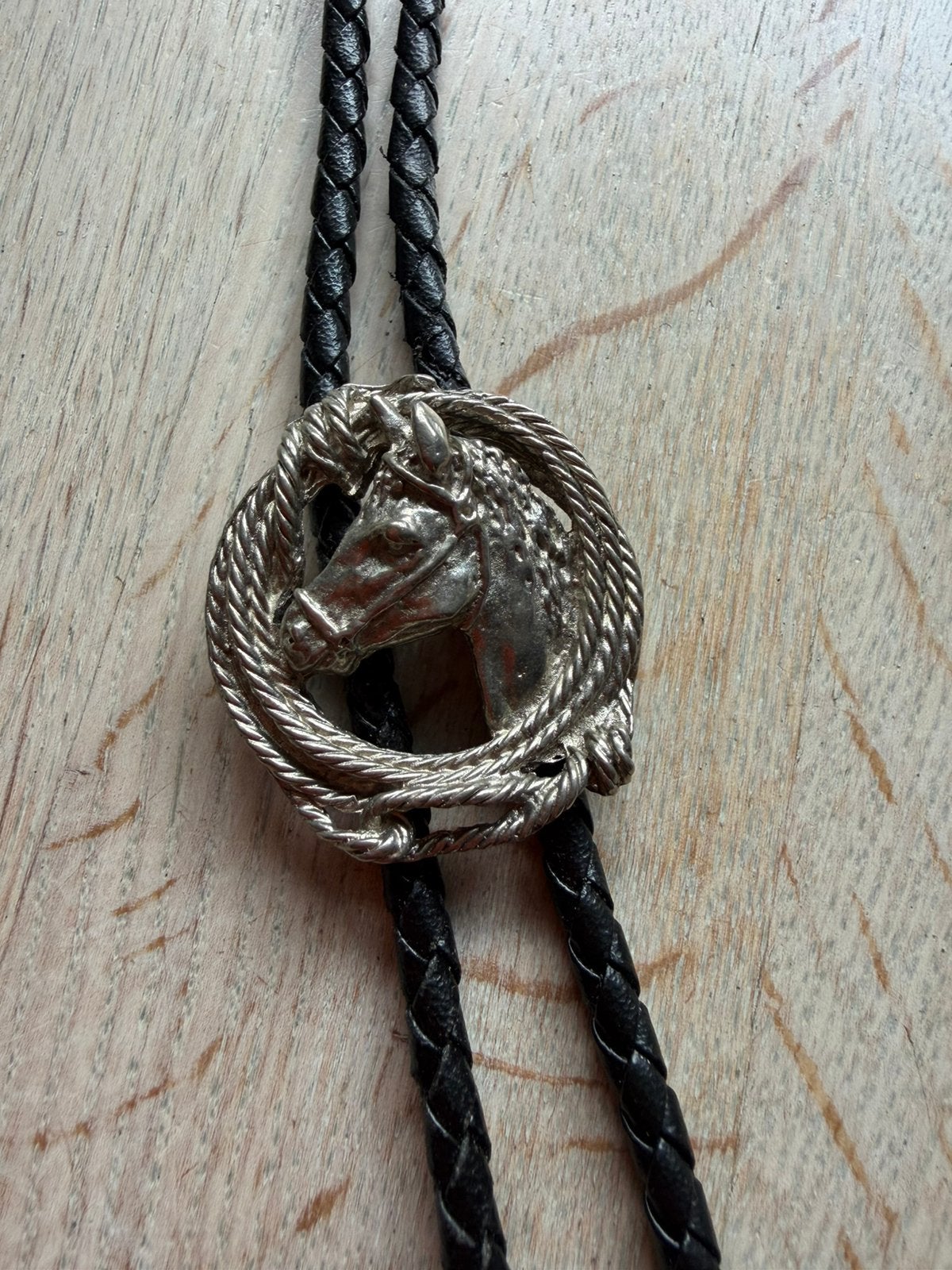 Line dance ketting met paardenhoofdje, Ophalen of Verzenden, Zo goed als nieuw, Overige materialen