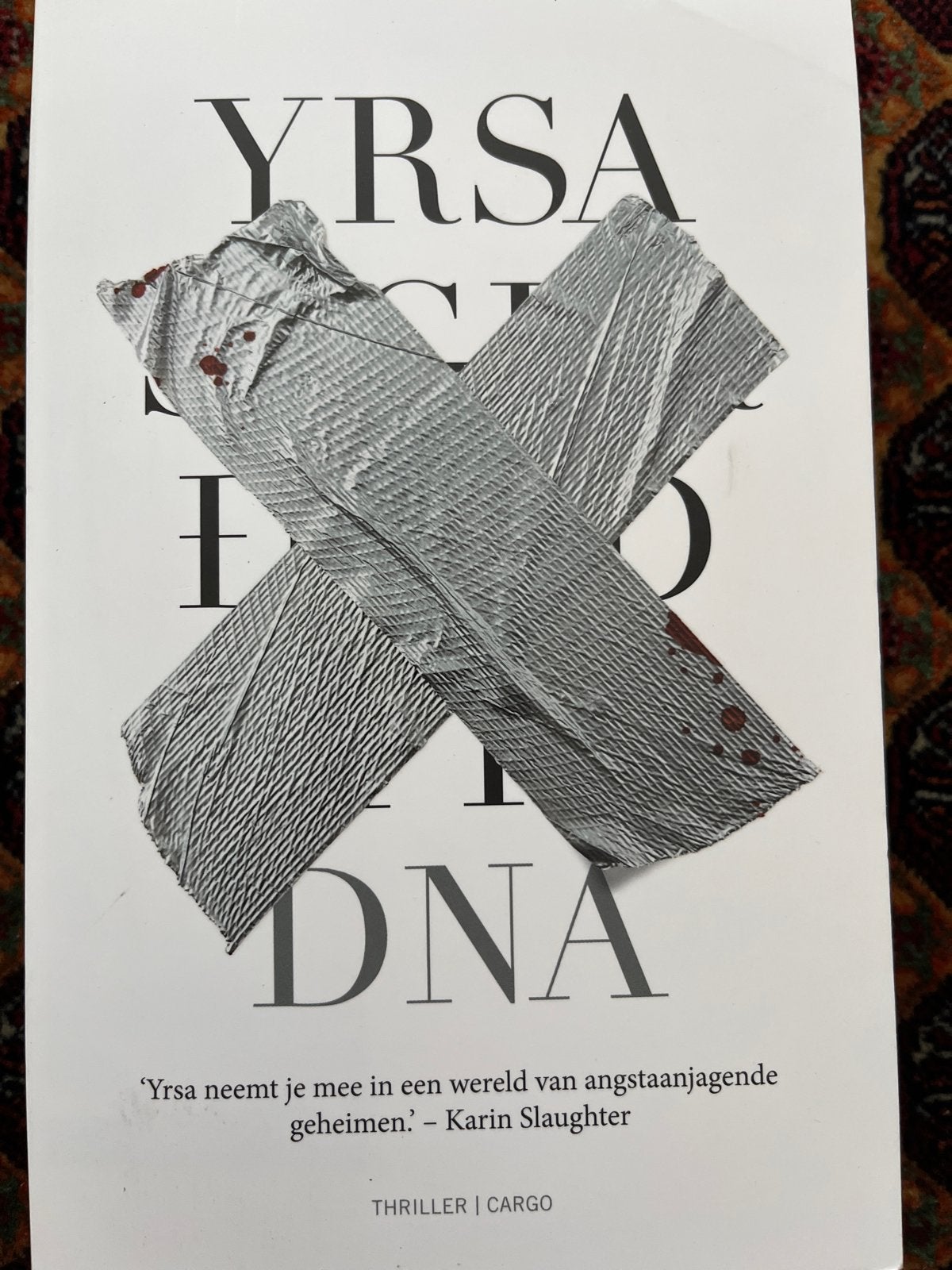 Yrsa Sigurðardóttir - DNA (Thriller), Boeken, Ophalen of Verzenden, Zo goed als nieuw, Scandinavië