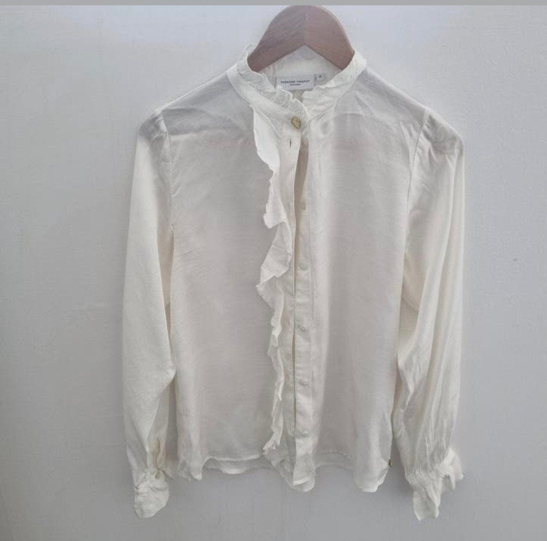 Fabienne Chapot Witte Blouse met Ruffles & Gouden Knoop -, Kleding | Dames, Blouses en Tunieken, Wit, Ophalen of Verzenden, Zo goed als nieuw