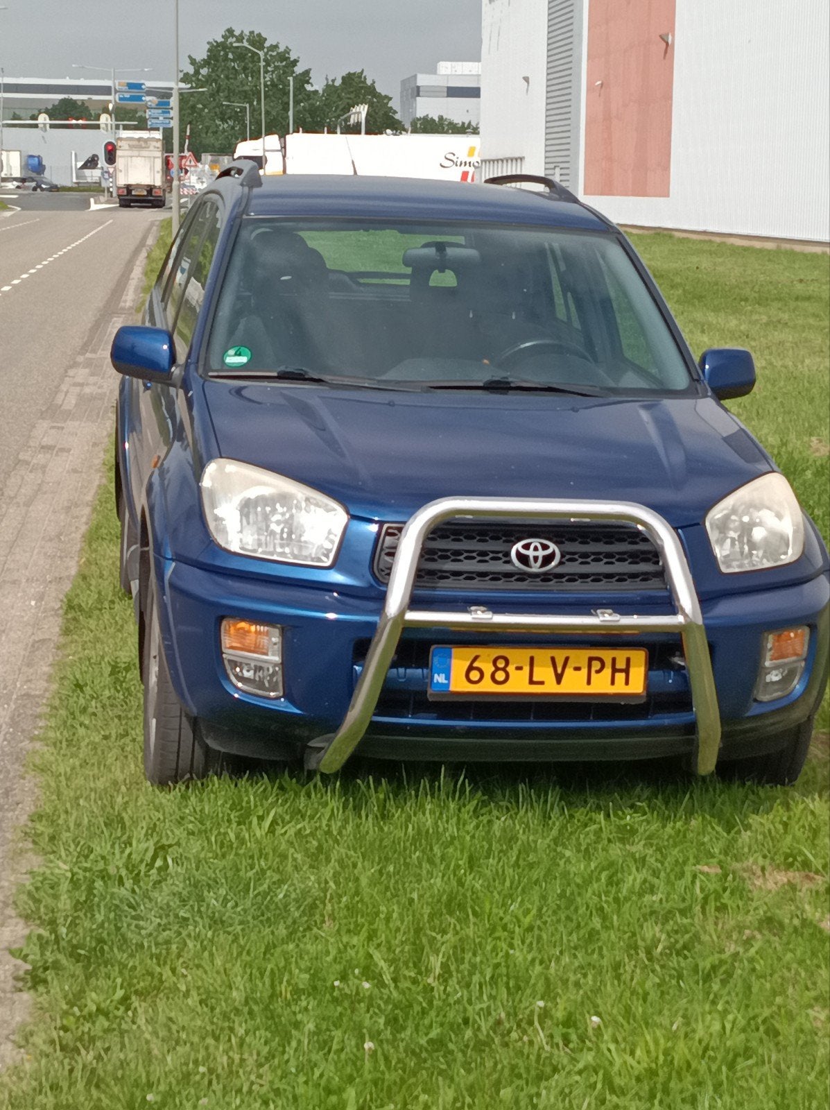 Toyota Rav4 2.0 I 5Deurs 4WD 2003 Blauw, maar 1 ton gelopen, Auto's, 1998 cc, Beige, 4 cilinders, Blauw