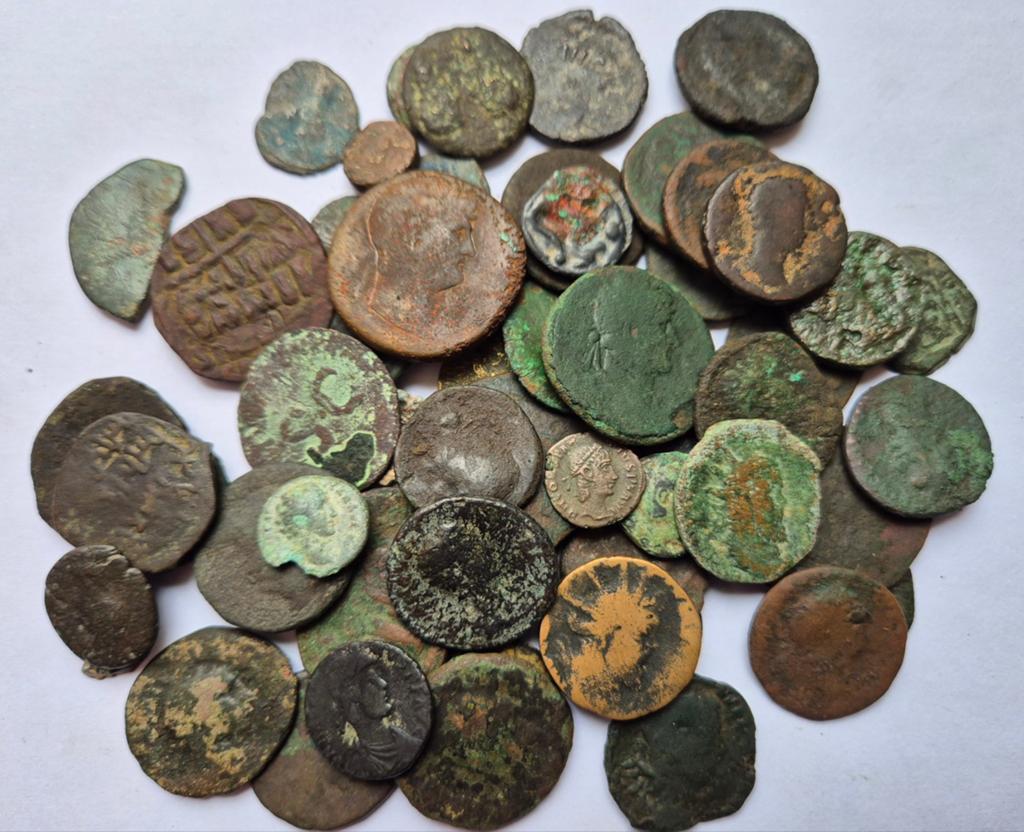 Ruim 60 munten brons bodemvondst, Ophalen of Verzenden, Vóór koninkrijk, Overige waardes, Setje
