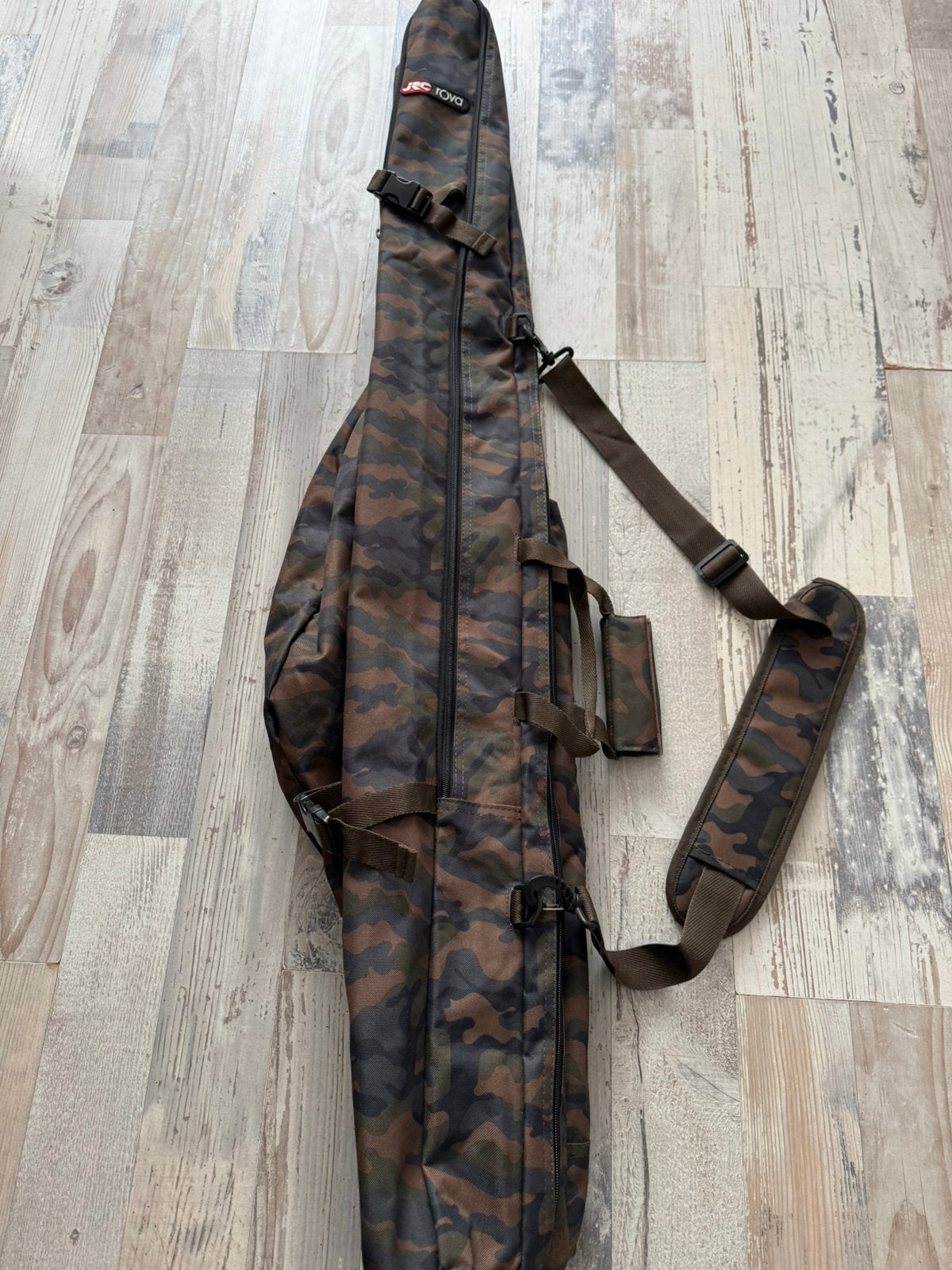 JRC rova camo 9ft short 2 Rod sleeve, Ophalen of Verzenden, Zo goed als nieuw, Overige typen