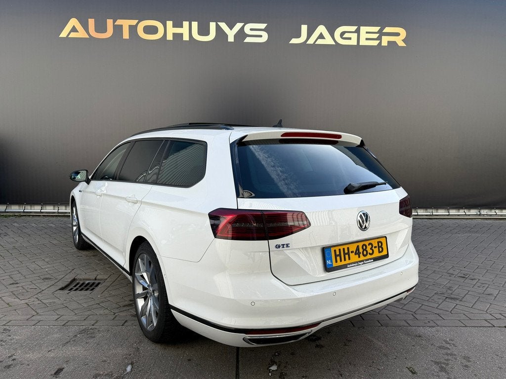 Volkswagen Passat Variant 1.4 TSI GTE Highline Pano Keyless, Auto's, Volkswagen, Wit, Hybride Elektrisch/Benzine, 1600 kg, 93 €/maand
