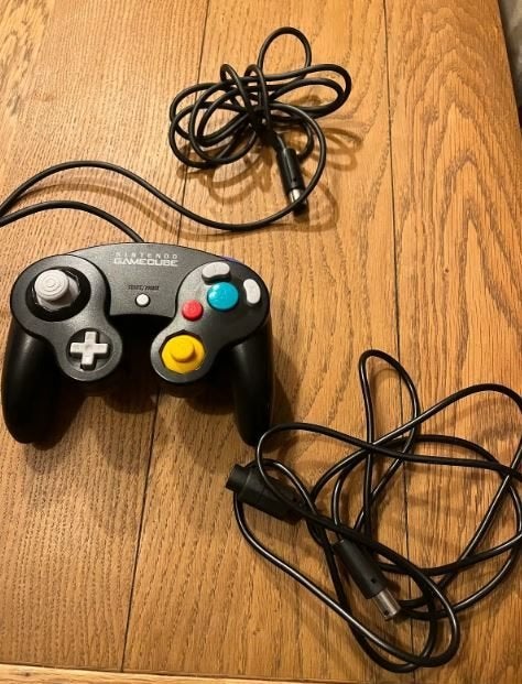 Originele GameCube controller + verlengkabel, Ophalen of Verzenden, Zo goed als nieuw, Zwart, Met 1 controller