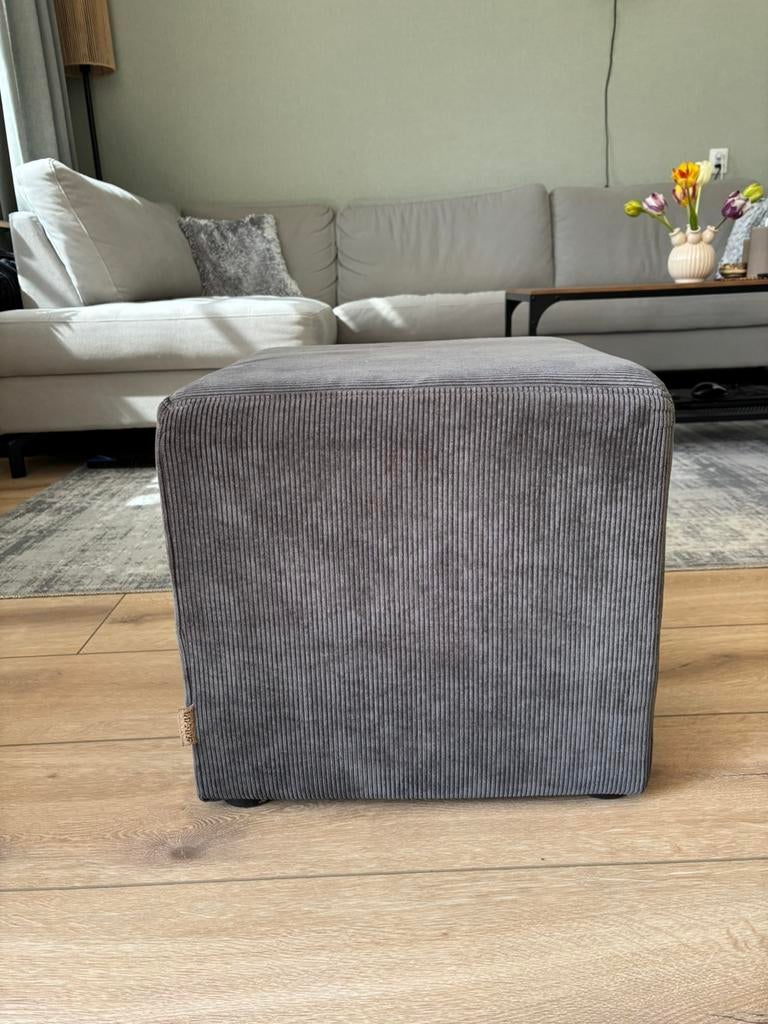 Poef WOOOD antraciet, Ophalen, Zo goed als nieuw, Rond, Minder dan 50 cm