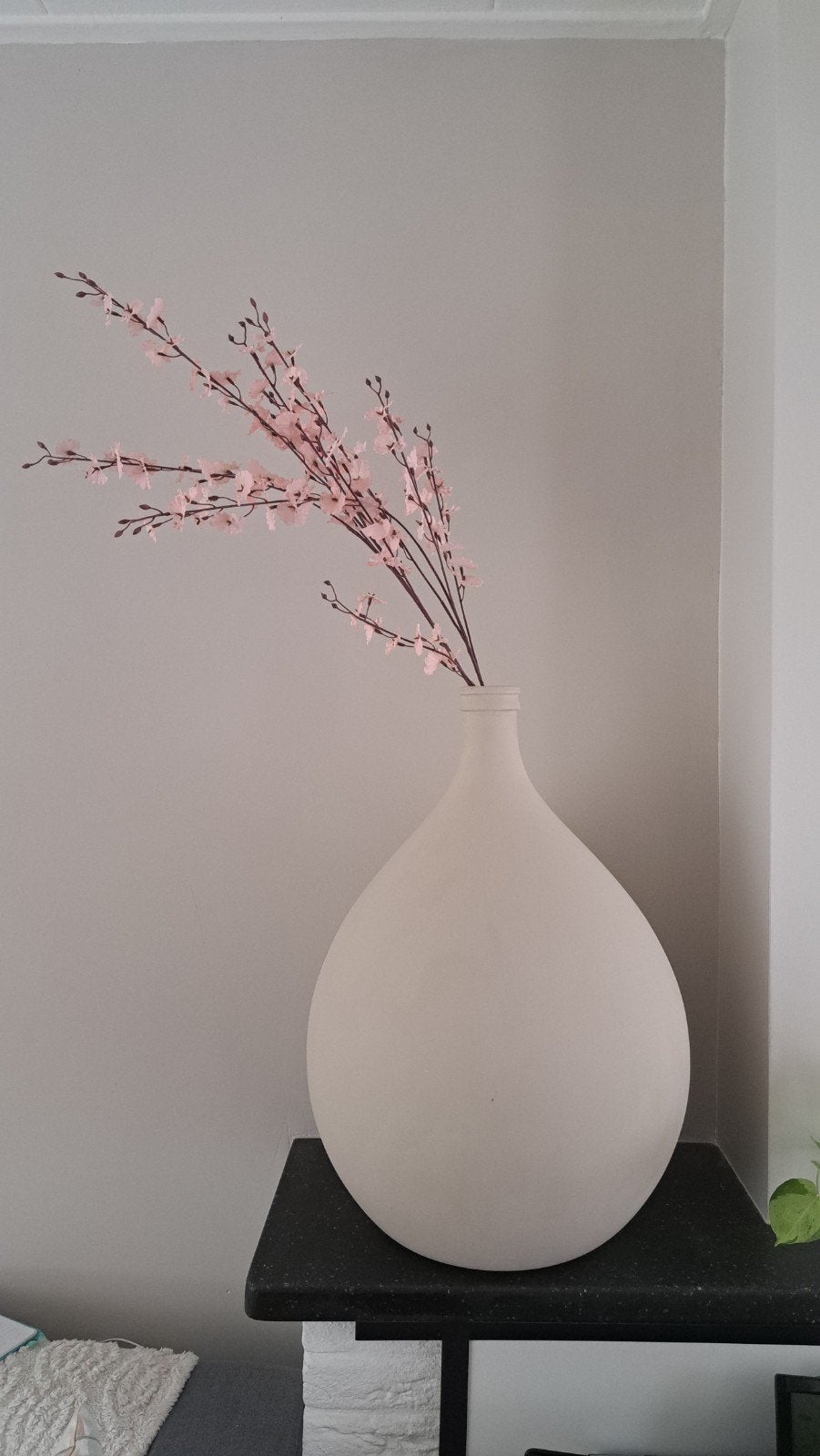 Grote beige vaas/fles - Decoratieve blikvanger -Japandi vaas, Huis en Inrichting, Ophalen, Matte afwerking, Beige
