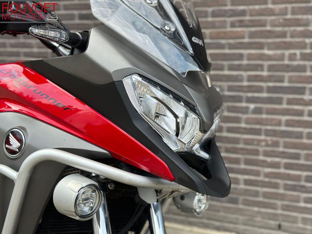HONDA VFR 800 X CROSSRUNNER VFR800X VFR800, Motoren, 782 cc, HONDA, 4 cilinders, Motorrijbewijs A