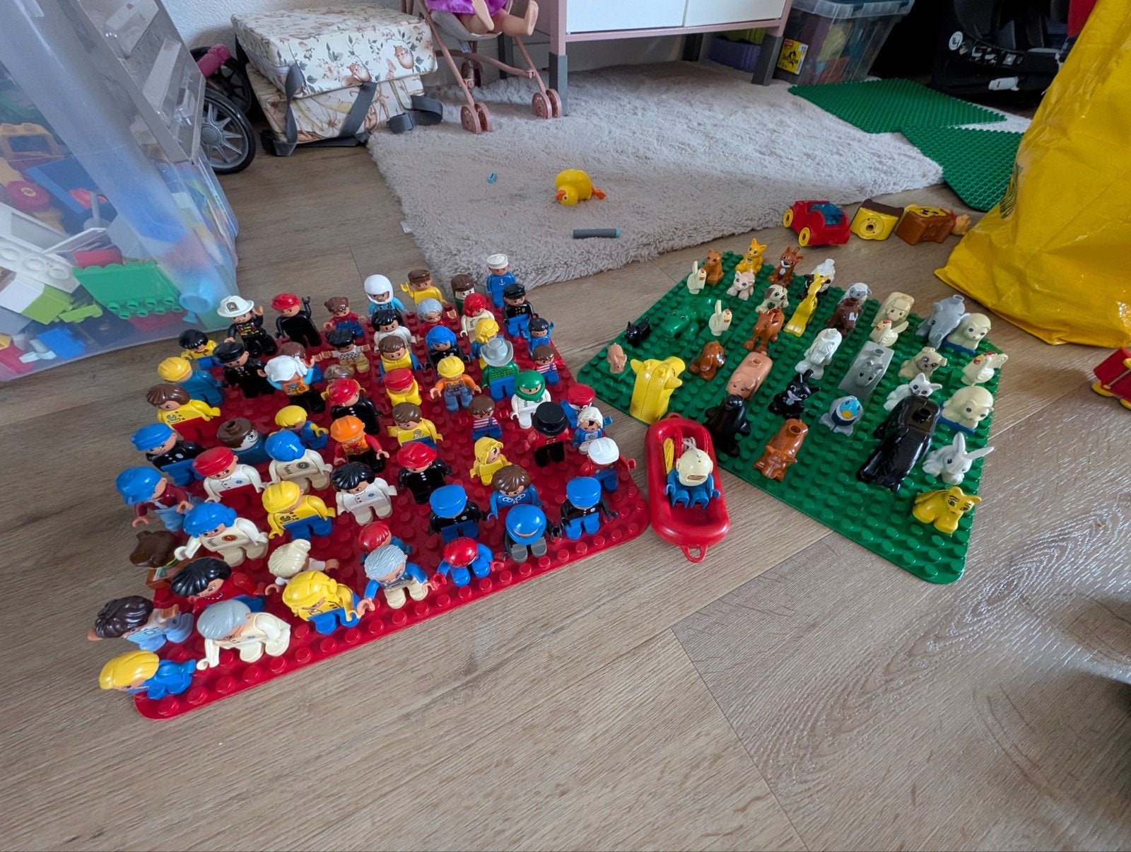 Grote partij LEGO Duplo met veel poppetjes en voertuigen, Ophalen, Gebruikt, Duplo, Inclusief minifiguren