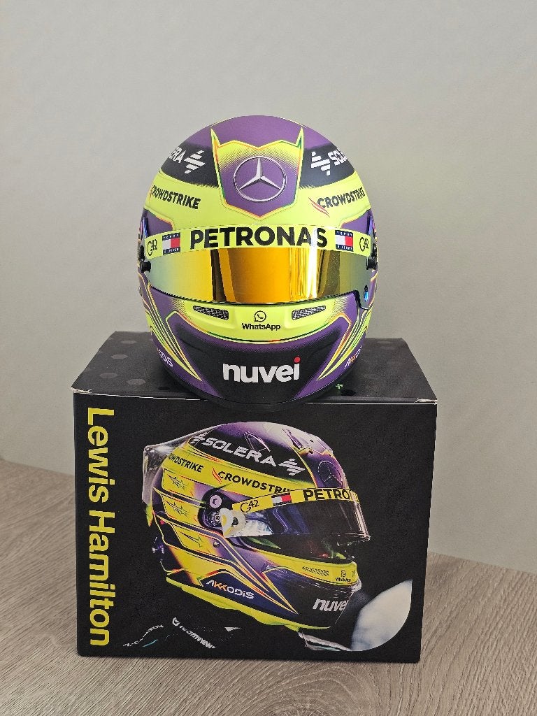 Helm 1:2, Lewis Hamilton # 44, 2024, BELL. **NIEUWSTAAT**, Ophalen of Verzenden, Zo goed als nieuw, Formule 1