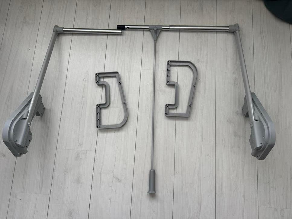 Garderobelift van Starax - Handig en ruimtebesparend, Huis en Inrichting, Ophalen, Kunststof, 100 tot 150 cm, 100 tot 150 cm