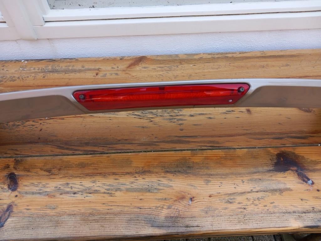 Spoiler met derde remlicht Ford Fiesta 2015, Auto-onderdelen, Ophalen of Verzenden, Ford, Achterklep