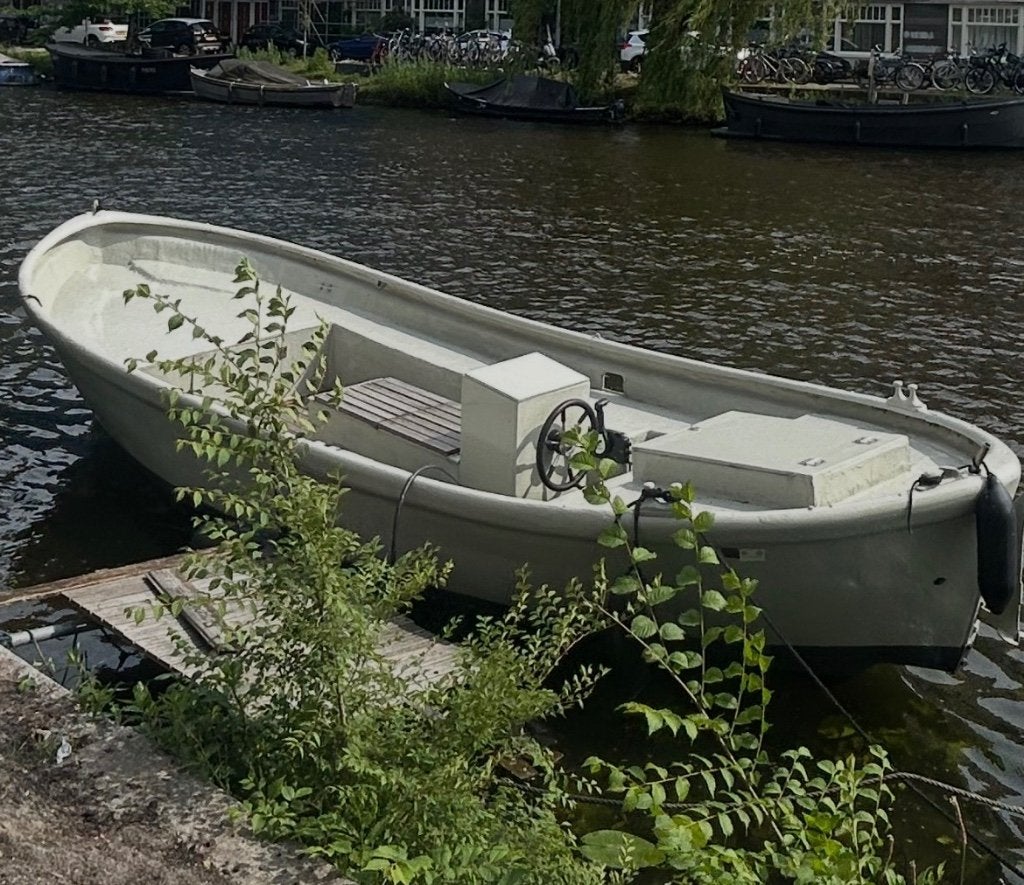 Viking reddingssloep met ligplaats in Amsterdam Zuid, Gebruikt, 10 pk, 80 cm, 2 m