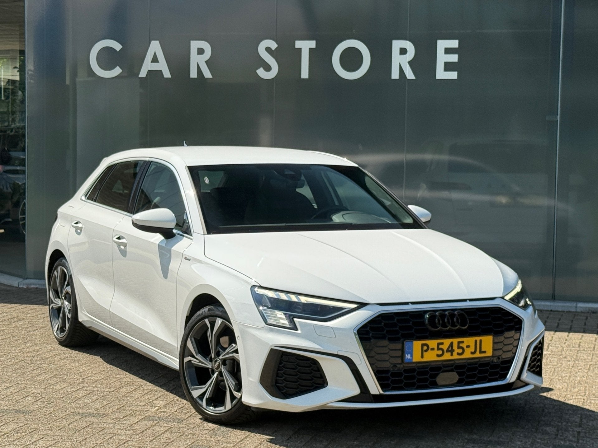 Audi A3 Sportback 35 TFSI S-LINE Matrix|Sportstoelen|Camera|, Auto's, Audi, 4 cilinders, 150 pk, Leder en Stof, Wit