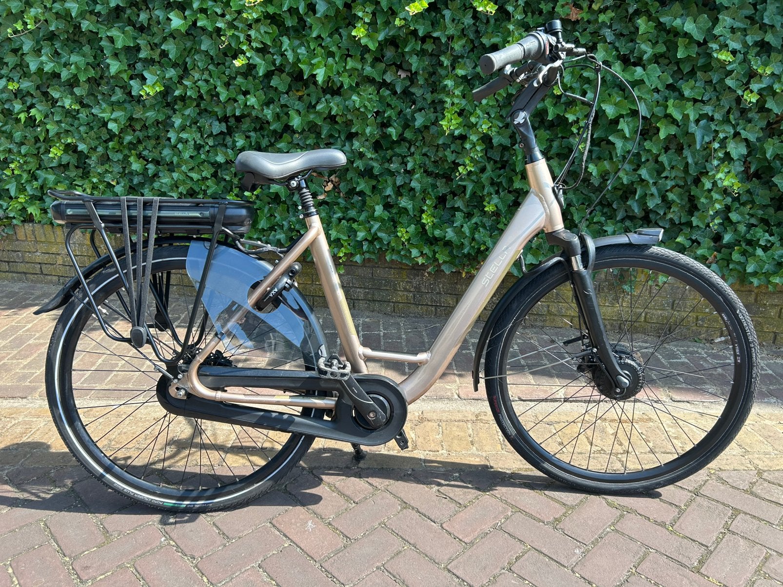 Stella Livorno fdst elektrische dames/unisex fiets, Fietsen en Brommers, Zo goed als nieuw, 51 tot 55 cm, 50 km per accu of meer