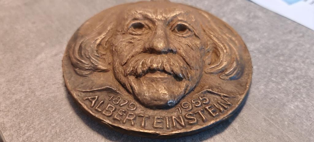 Albert Einstein, 555gr heel large Bronze mooi medaille E=mc2, Ophalen of Verzenden, Brons, Buitenland
