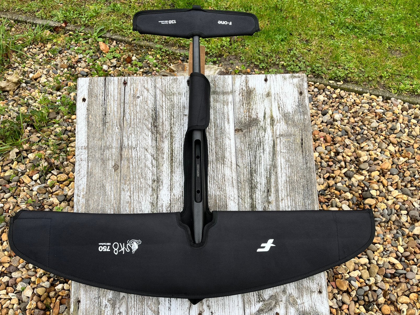 F-one sk8 750 v3 titan2, Watersport en Boten, Ophalen of Verzenden, Zo goed als nieuw