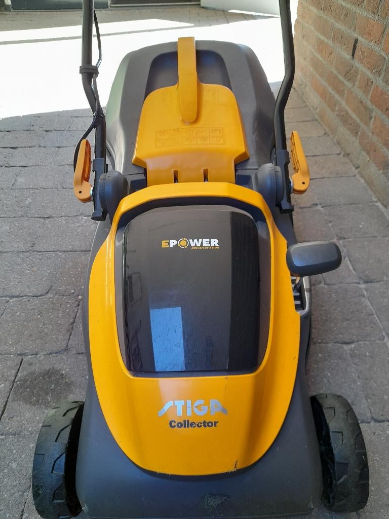 Stiga E- power collector accu grasmaaier, Ophalen, Zo goed als nieuw, 30 t/m 39 cm, Stiga