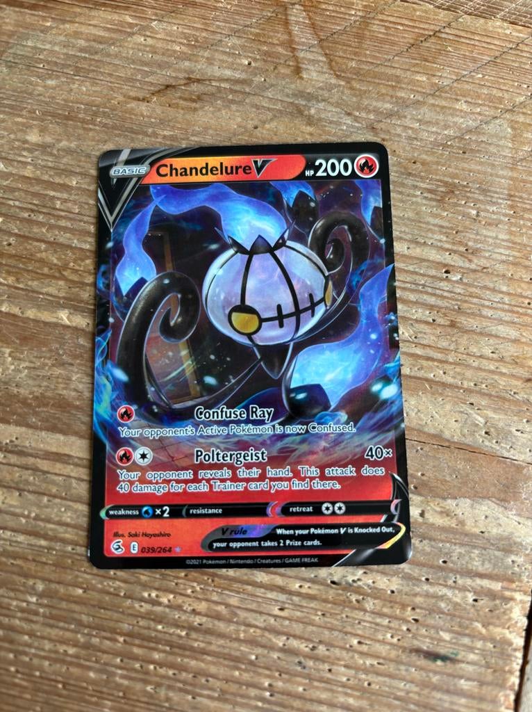Pokémon kaart Chandelure V, Ophalen of Verzenden, Gebruikt, Losse kaart, Foil