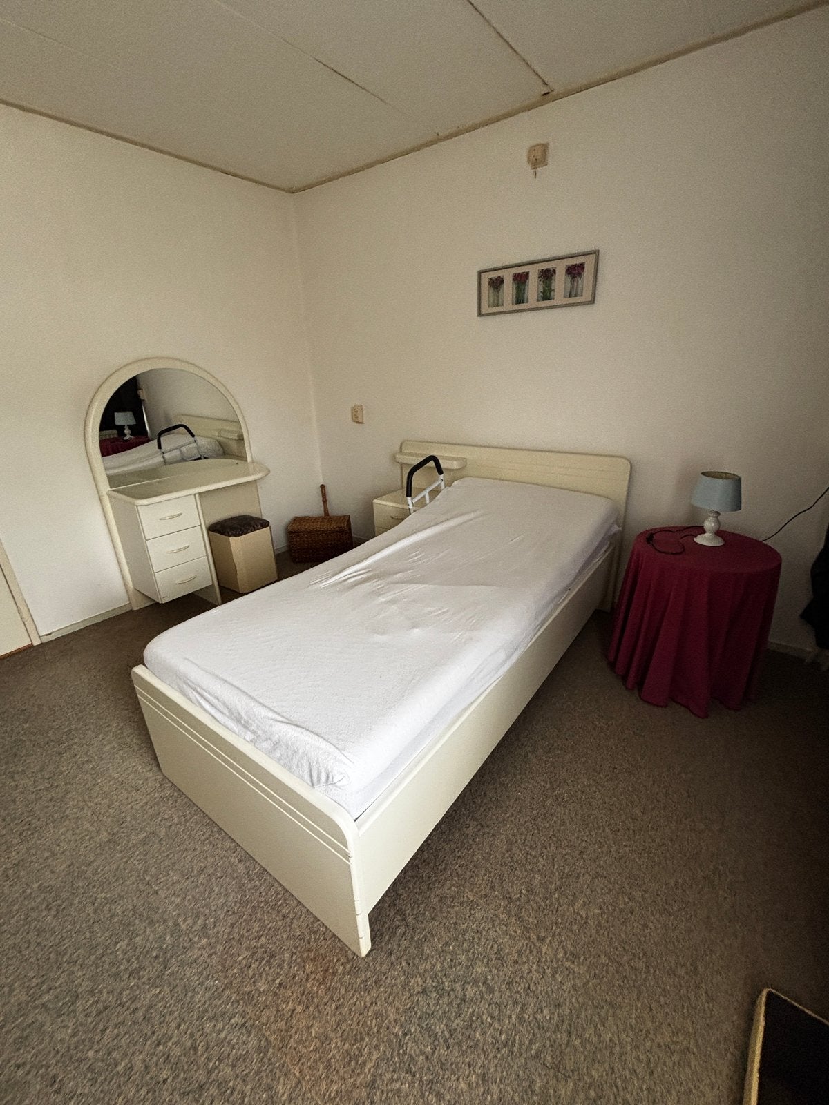Vintage slaapkamer set: bed, toilettafel & kasten, Ophalen, Gebruikt, 90 cm, Eenpersoons