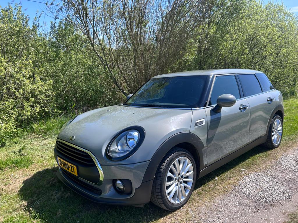 Mini Clubman 1.5 ONE 2017 Grijs, Auto's, Mini, Voorwielaandrijving, Stof, 4 cilinders, 102 pk