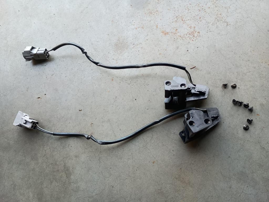 Microswitsch achterklep volvo c70 cabrio, Auto-onderdelen, Ophalen of Verzenden, Gebruikt, Volvo