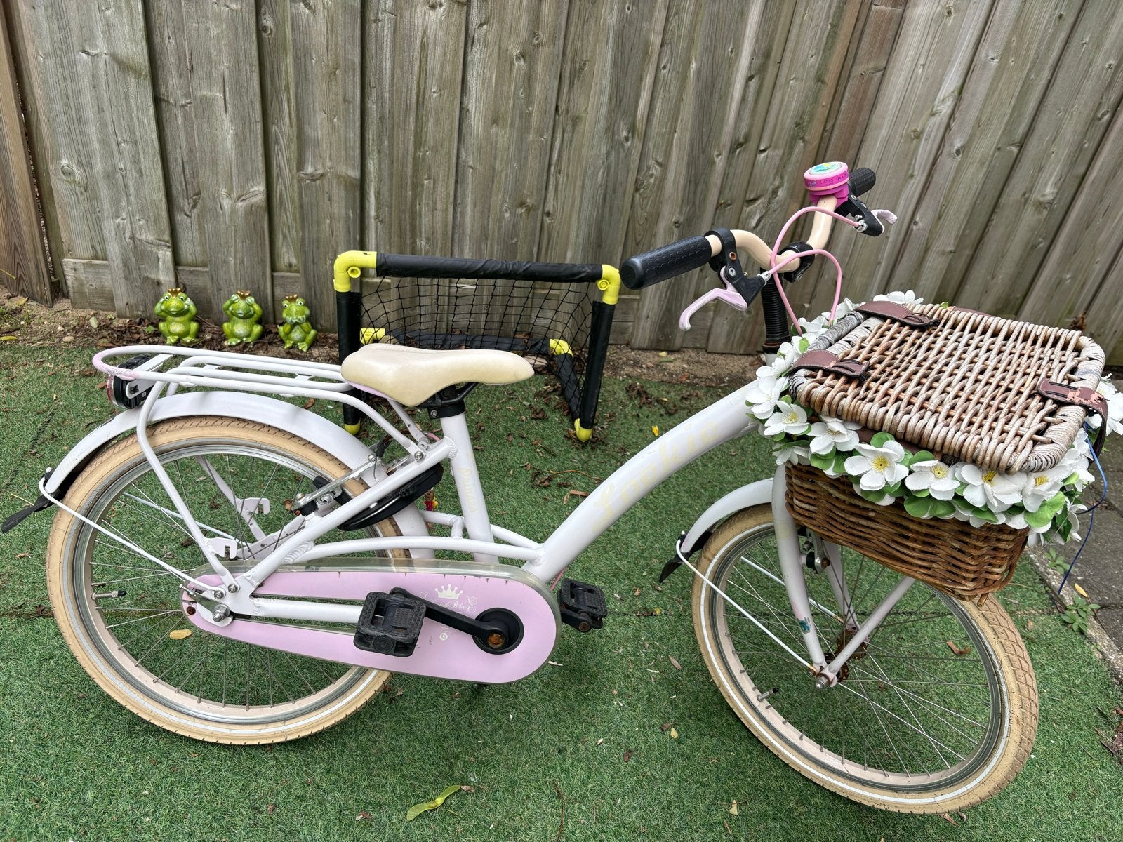 Meisjesfiets 20 inch met mand en bagagedrager, Ophalen, Gebruikt, Velgrem, 16 tot 20 inch