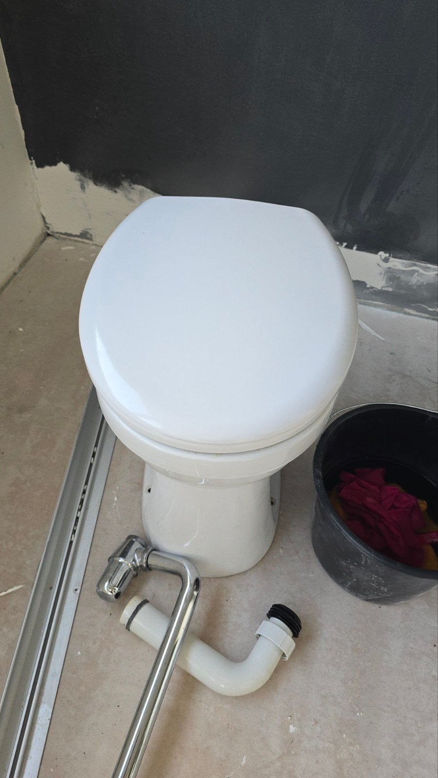 VERHOOGD Toilet, Sphinx wastafel en toebehoren, Ophalen