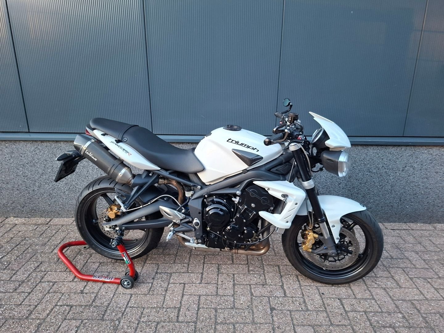 TRIUMPH STREET TRIPLE 765 R (bj 2011), Motoren, Motoren | Triumph, 675 cc, Motorrijbewijs A, Bedrijf, Onbekend
