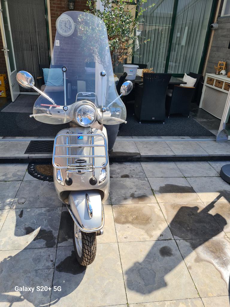 Vespa  touring, Ophalen, Overige modellen, Maximaal 45 km/u, Zo goed als nieuw