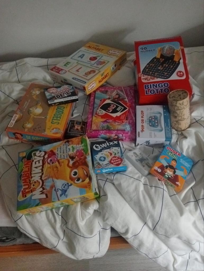 Spellen bundel, Hobby en Vrije tijd, Gezelschapsspellen | Bordspellen, Ophalen, Gebruikt, Vijf spelers of meer, Spellen