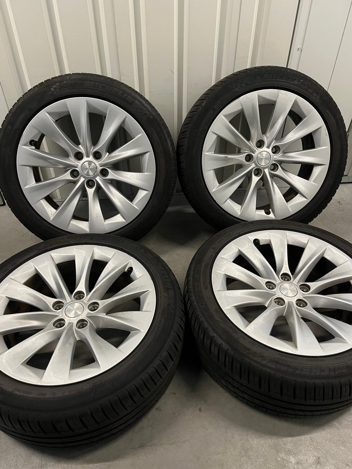 Tesla Model 19 inch Slipstream Michelin Tpms 5x120