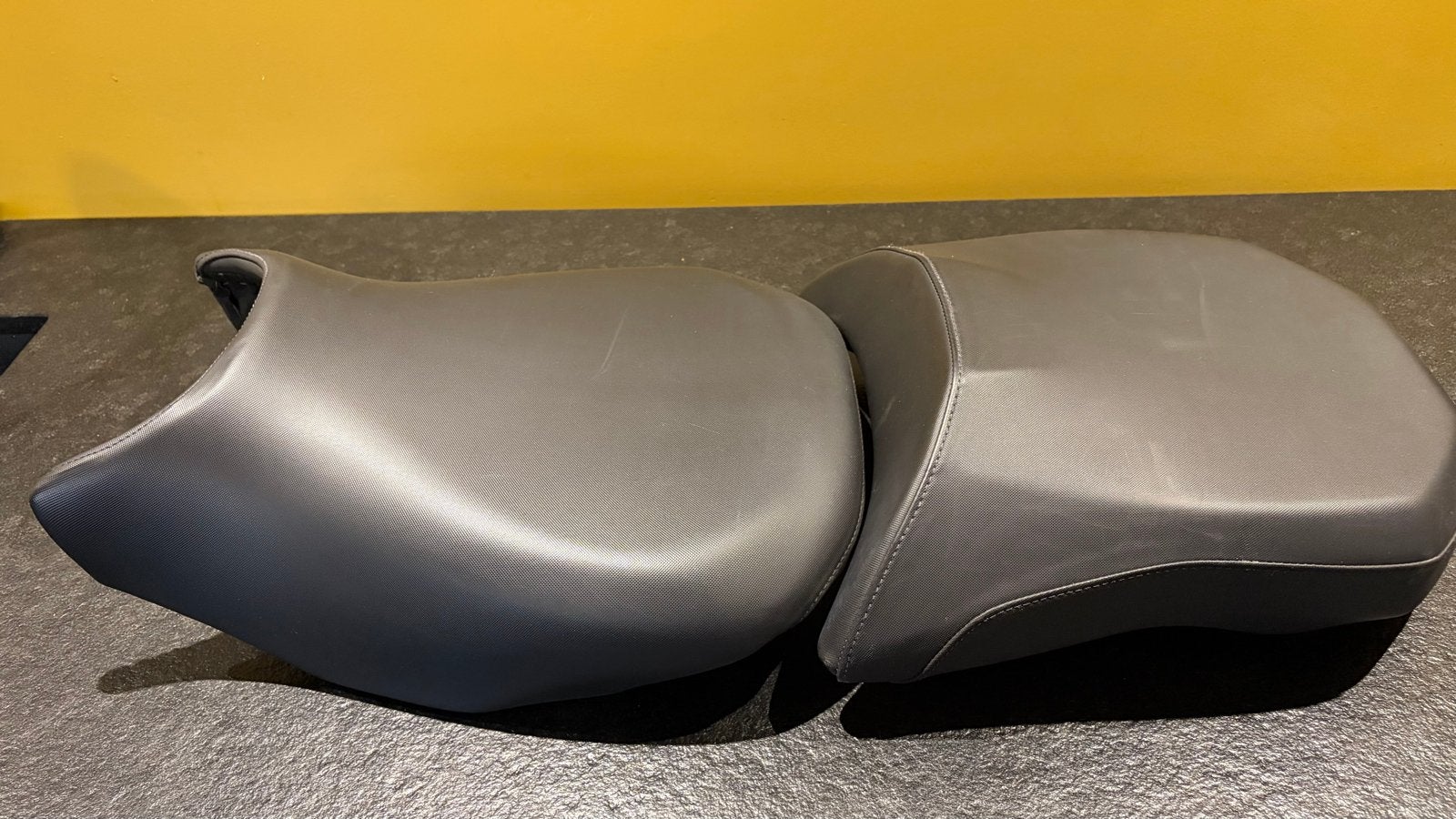 Bmw r1250gs origineel zadel, Motoren, Ophalen, Gebruikt