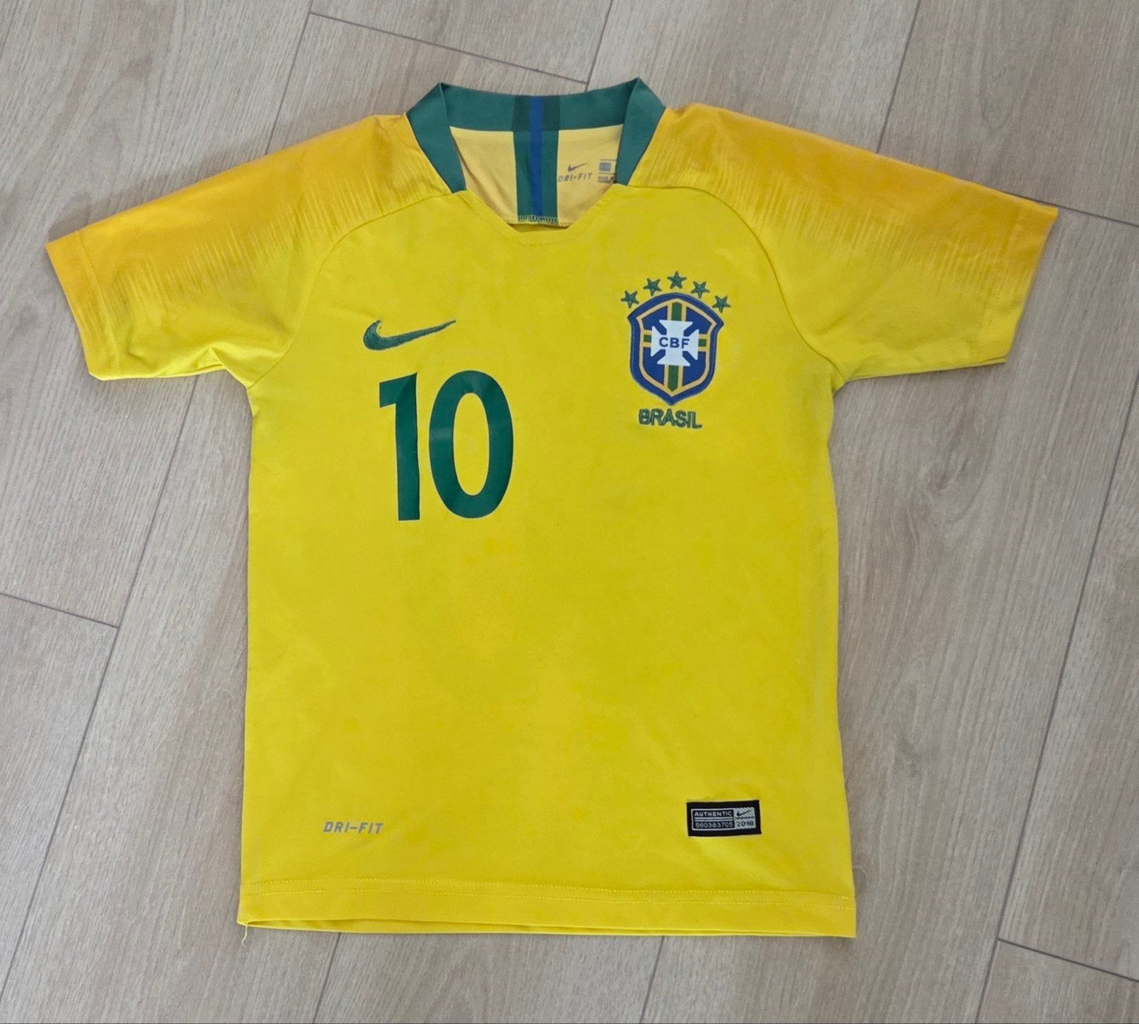 Neymar Jr. Brazilië voetbalshirt maat 128, Gebruikt, Sport- of Zwemkleding, Ophalen of Verzenden, Nike