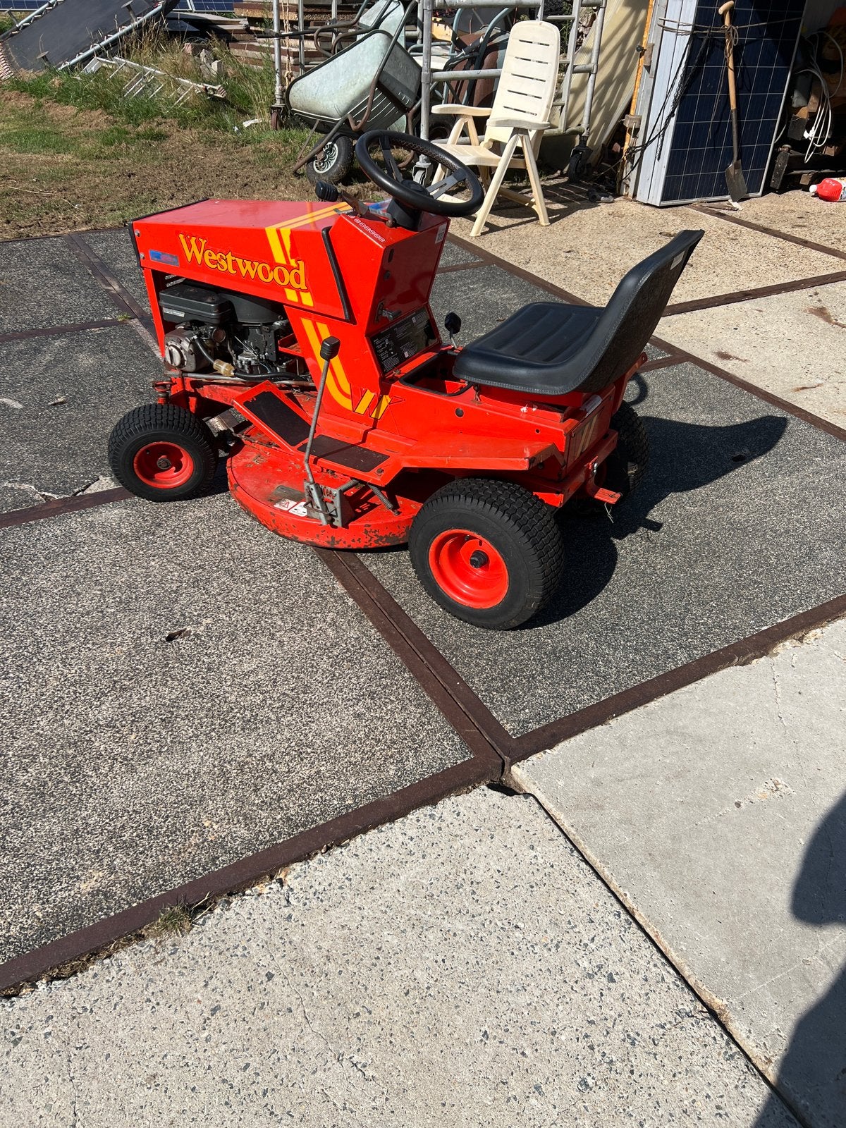Westwood zitmaaier 11 PK Briggs & Stratton, Cirkelmaaier, Gebruikt, Ophalen of Verzenden, Benzine-grasmaaier