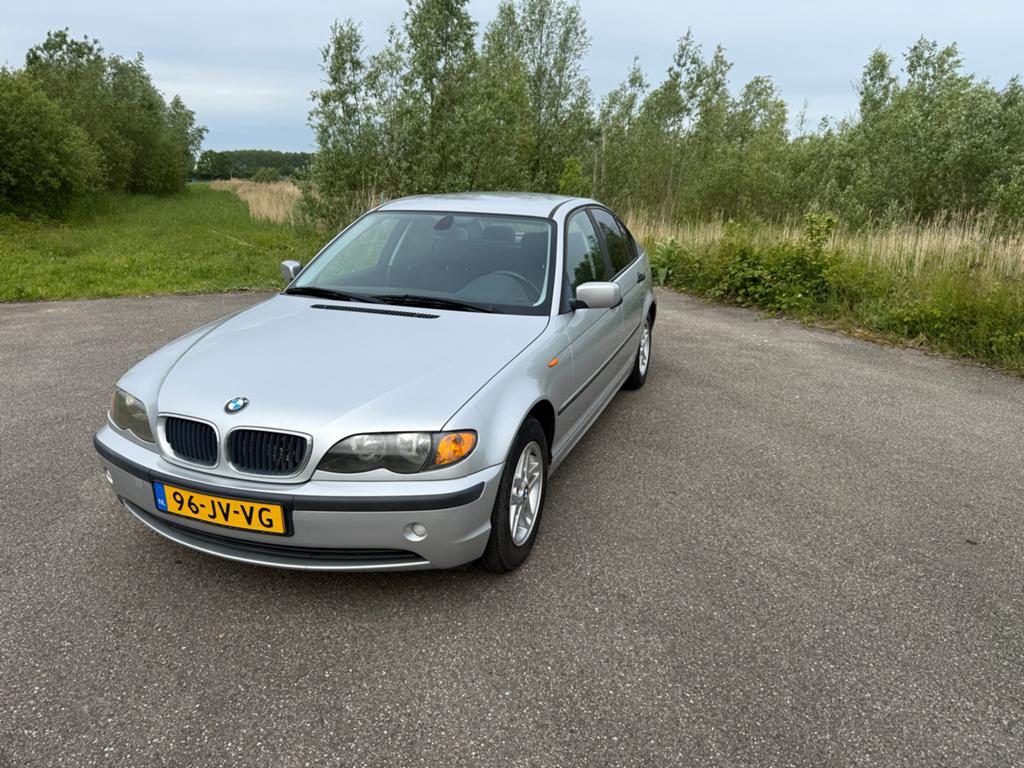BMW 3-Serie 1.8 I 316 2002 Grijs, Auto's, BMW, Particulier, 3-Serie, Benzine, C, Sedan, Handgeschakeld, Origineel Nederlands, Zilver of Grijs