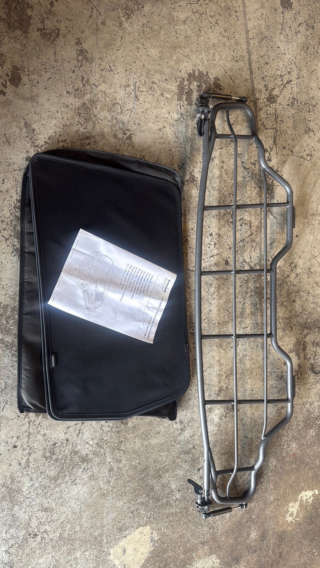 Hondenrek en sun blinds xc70, Auto diversen, Ophalen, Gebruikt