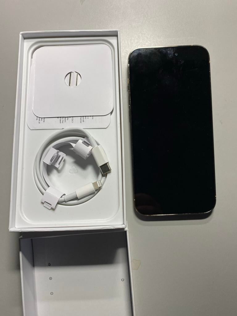 Nep/namaak iPhone 14 Pro Max - voor onderdelen, 512 GB, Ophalen of Verzenden, Zo goed als nieuw, Zonder simlock