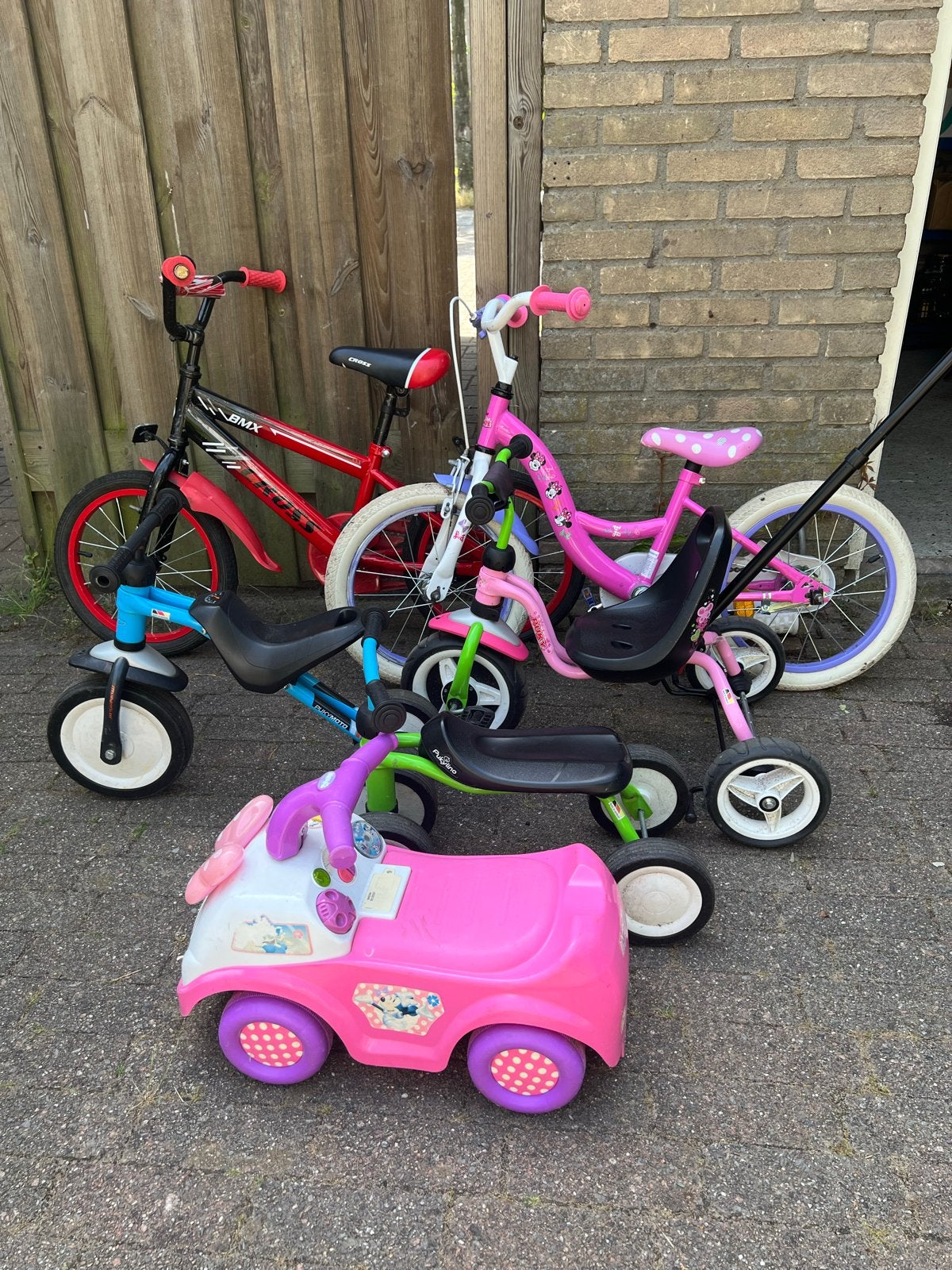 Puky loopfiets, driewieler, Pukymoto, BMX en Disney Minnie, Ophalen, Zijwieltjes, Velgrem, 16 tot 20 inch