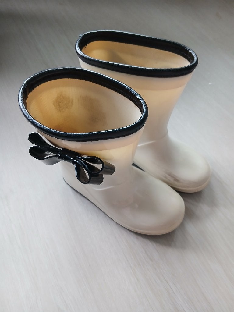 Regenlaarzen wit-zwart 26, Gebruikt, Meisje, Ophalen of Verzenden, Laarzen