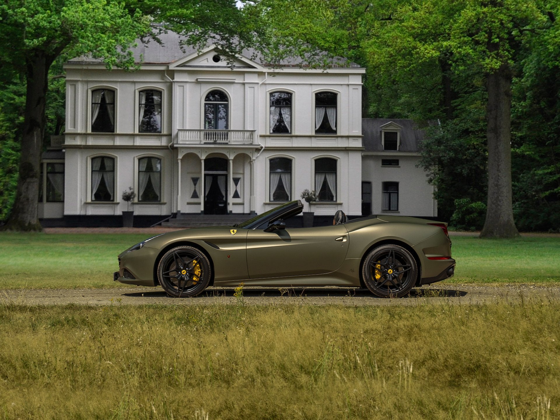 Ferrari California 3.9 T HELE | Carbon Stuur | CarPlay | Ner, Auto's, Ferrari, Automaat, Dealer onderhouden, Achterwielaandrijving