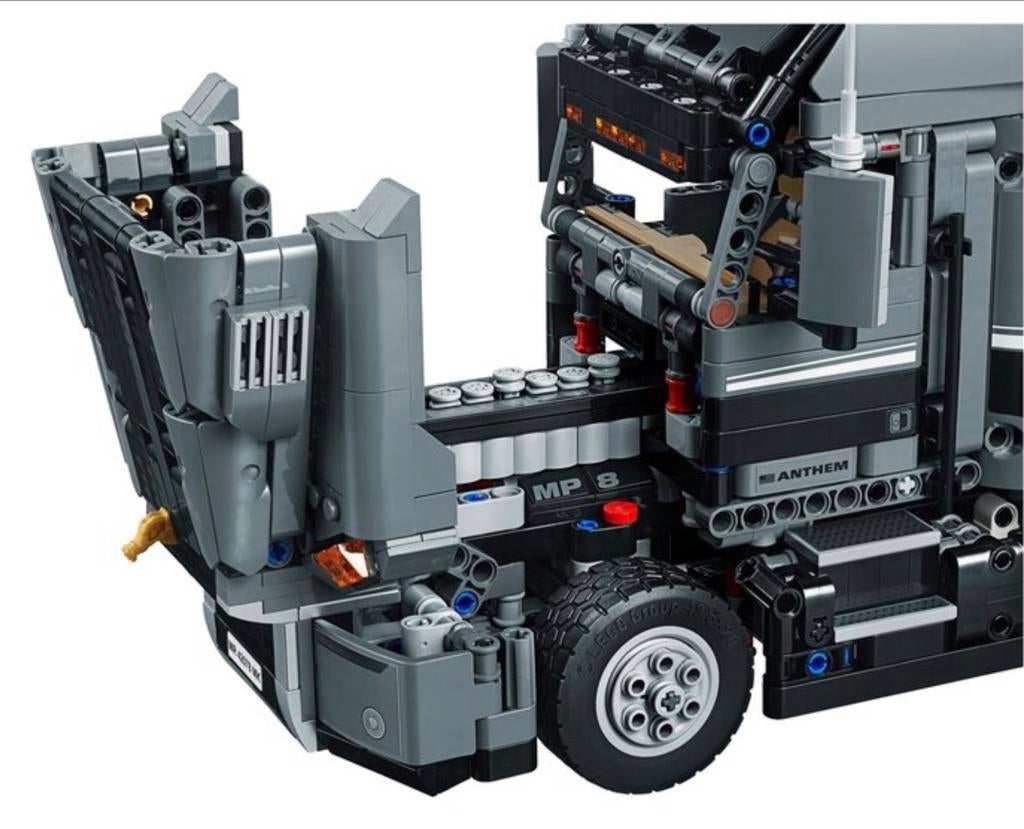 Lego Technic Mack Anthem vrachtwagen met doos en boekjes, Ophalen of Verzenden, Zo goed als nieuw, Complete set, Lego